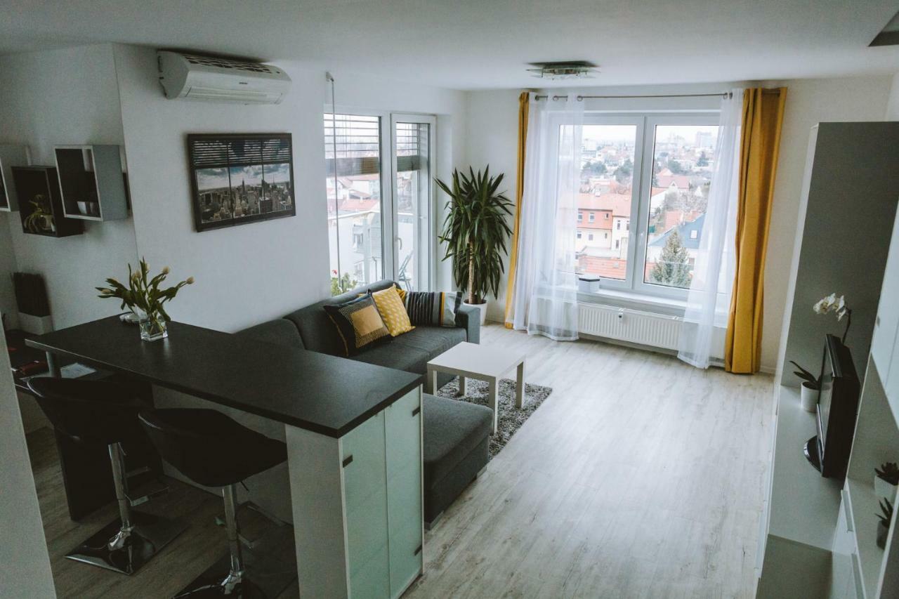 Design Apartment, The City Centre Close To The Health Spa Pöstyén Kültér fotó