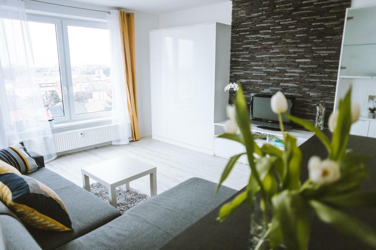 Design Apartment, The City Centre Close To The Health Spa Pöstyén Kültér fotó